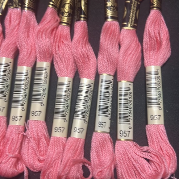 DMC25 Embroidery yarn made in France 50 skeins - Picture 3 of 5